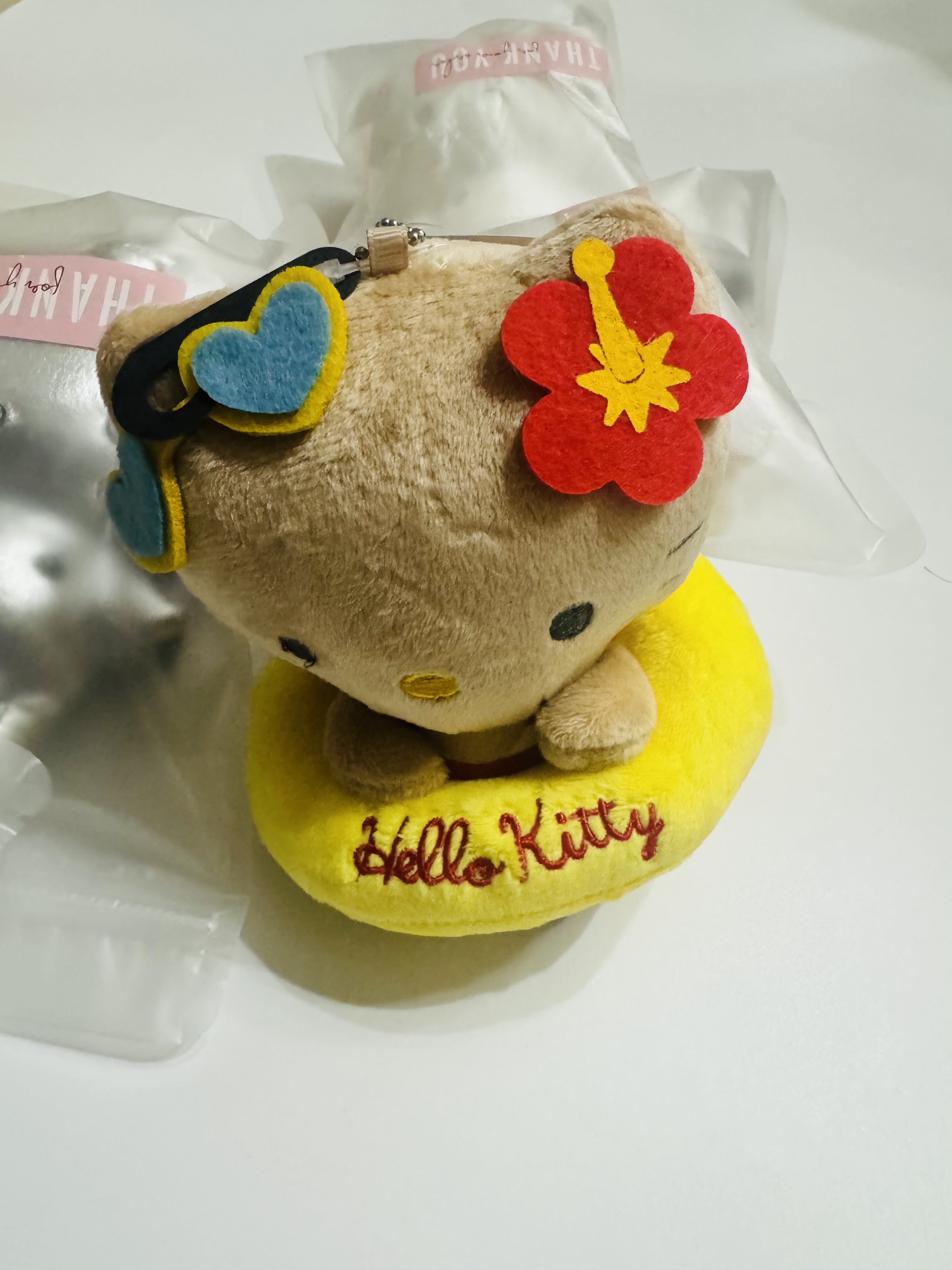 hellokitty黑皮泳圈kitty夏威夷热带毛绒玩具背包包包挂件钥匙扣