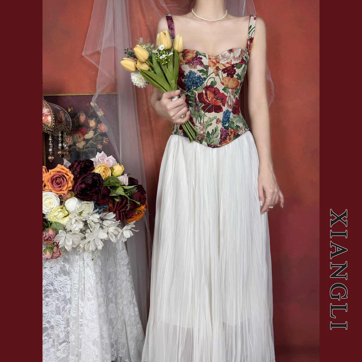 巷里法式油画鱼骨抹胸背心性感新款修身短款吊带上衣大摆裙套装夏