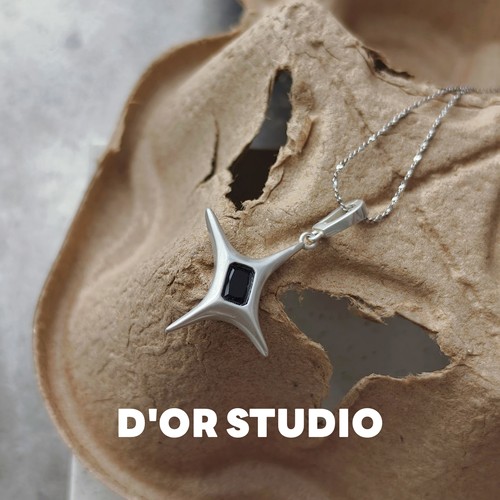 S925纯银四芒星十字架黑色锆石复古小众暗黑风甜酷辣妹风吊坠项链