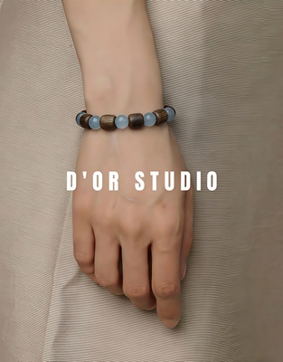 原创天然海蓝宝沉香木手串新中式国风手串五行补水木男女同款手串