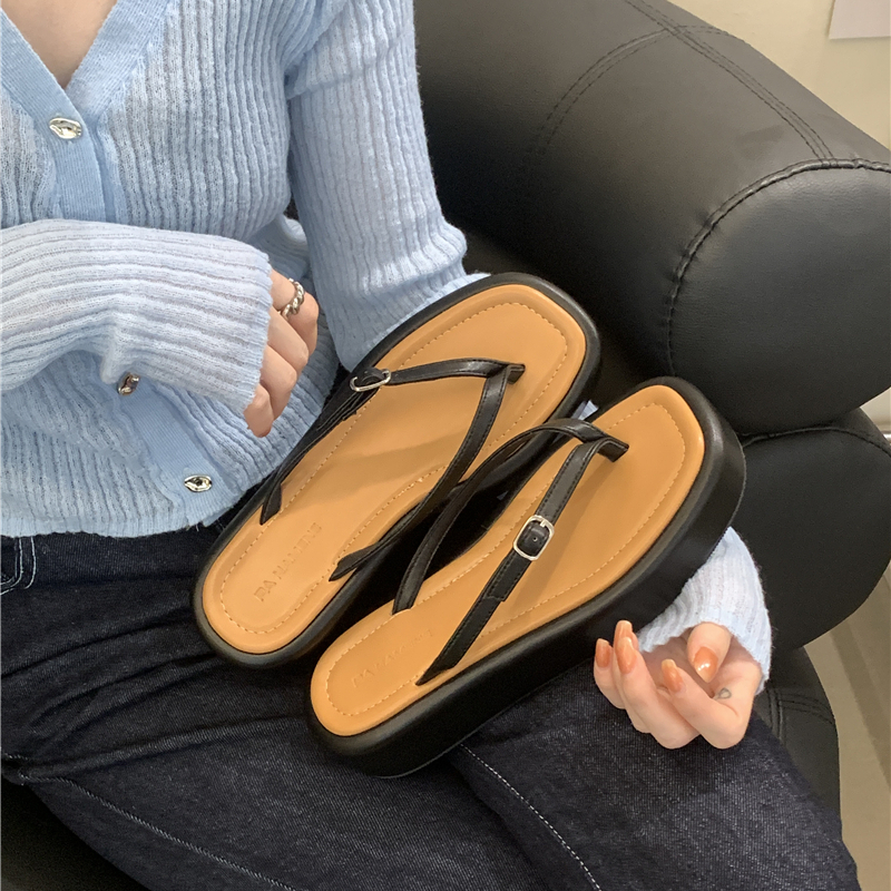 厚底人字拖女夏季2023新款外穿网红方头真皮高级感软底增高凉拖鞋