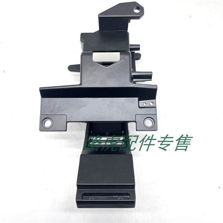 适用路虎揽胜行政标轴运动发现5电动踏板支架左后面板架VPLGP0138