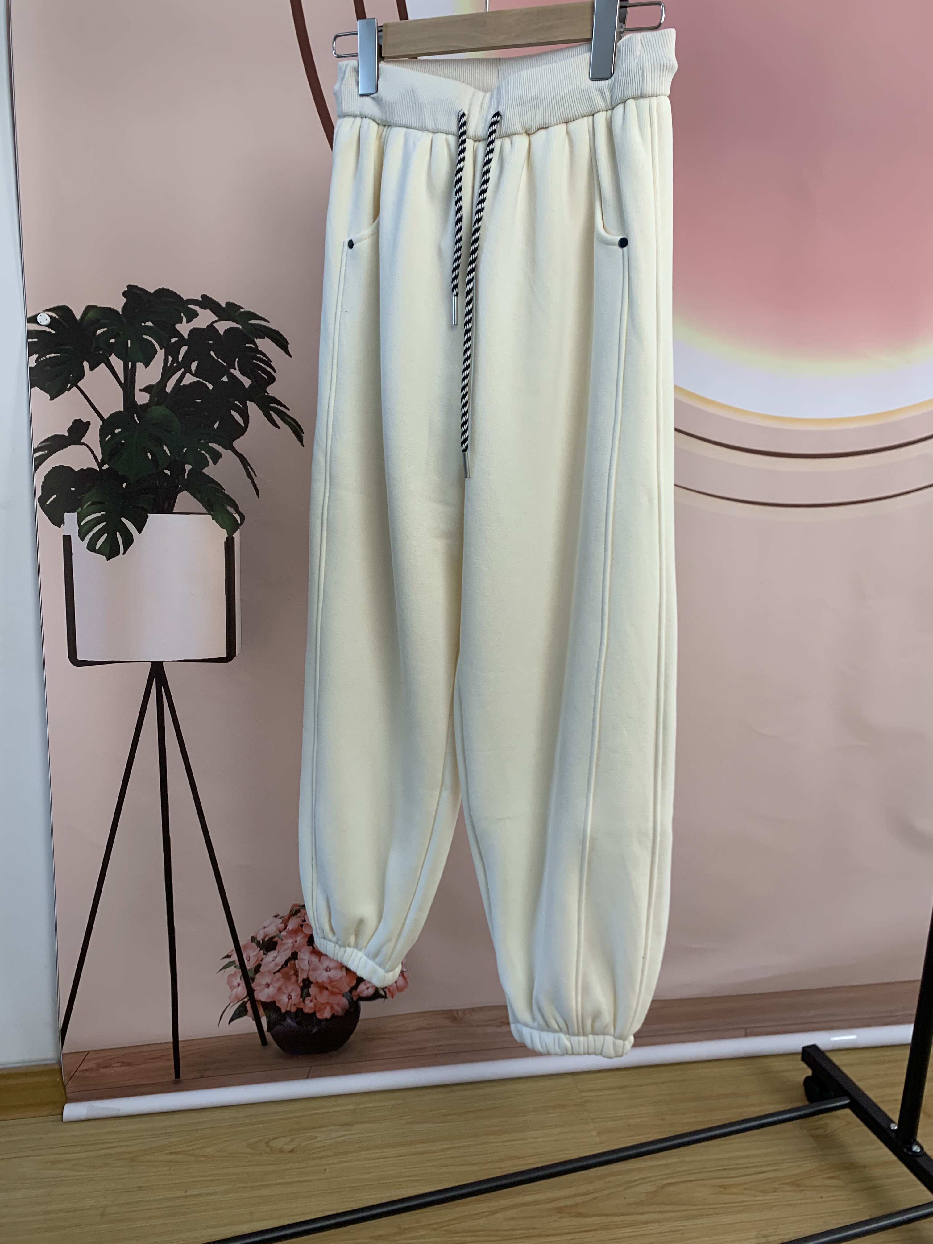 2025新款高腰宽松束脚卫裤加绒加厚哈伦裤,女装/女士精品,卫裤,淘宝优惠券,粉丝福利购,淘宝优惠卷