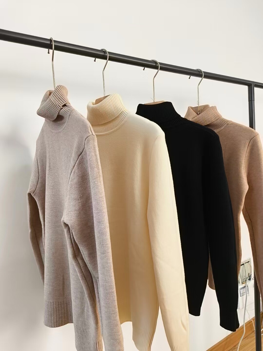 冬季保暖加厚一体绒毛衣女装翻领打底衫2025新款上衣高领修身