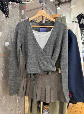 BM风 新款深灰色V领绑带针织开衫女bm辣妹修身显瘦百搭毛衣外套