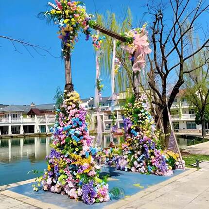 Simulated Rose Flower Sea Waterfall, Trendy New Landmark, Photo-Taking Wall, Swing Arch, Flower Wall, Romantic City Landmark