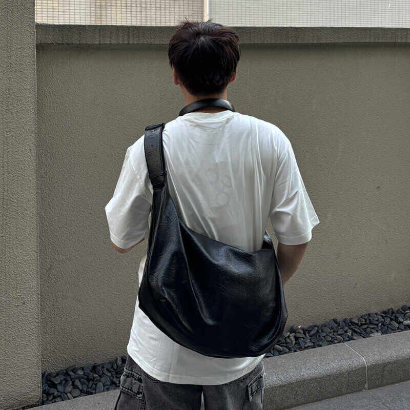 法国MlcanIKans韩系复古软皮饺子包高级感男学生单肩斜挎托特包女