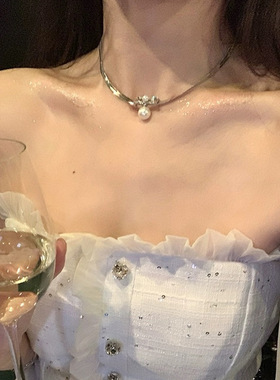 气质高级感蝴蝶结珍珠蛇骨链颈链项链女小众设计感高级锁骨链配饰