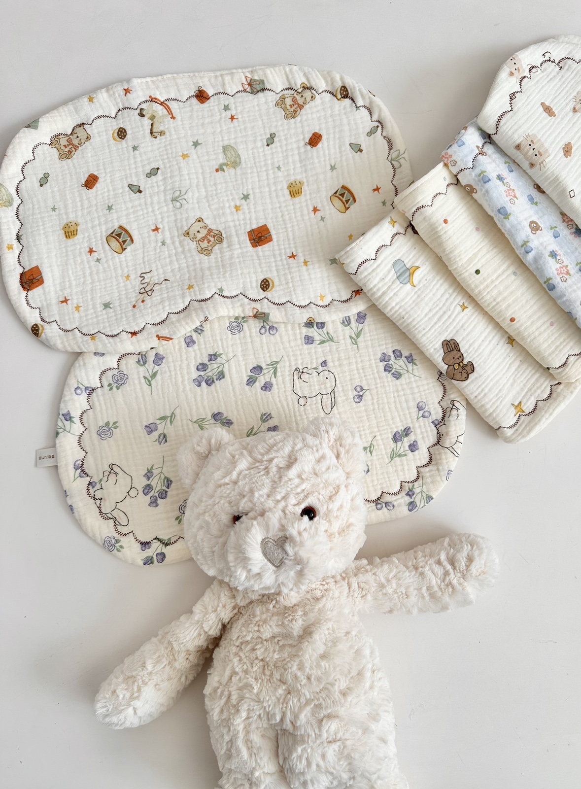 婴儿云片枕拍嗝巾8层纱布月牙边贝壳边柔软吸汗0～2岁新生儿四季