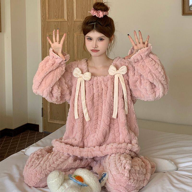 秋冬加厚款法兰绒女家居服两件套