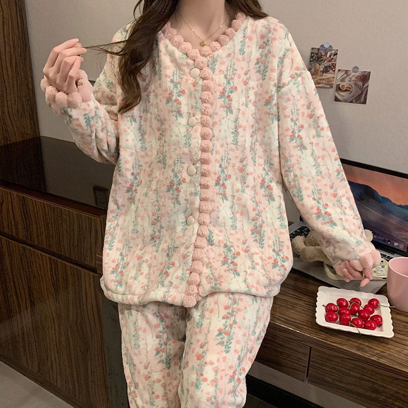 珊瑚绒加厚款女士睡衣秋冬套装