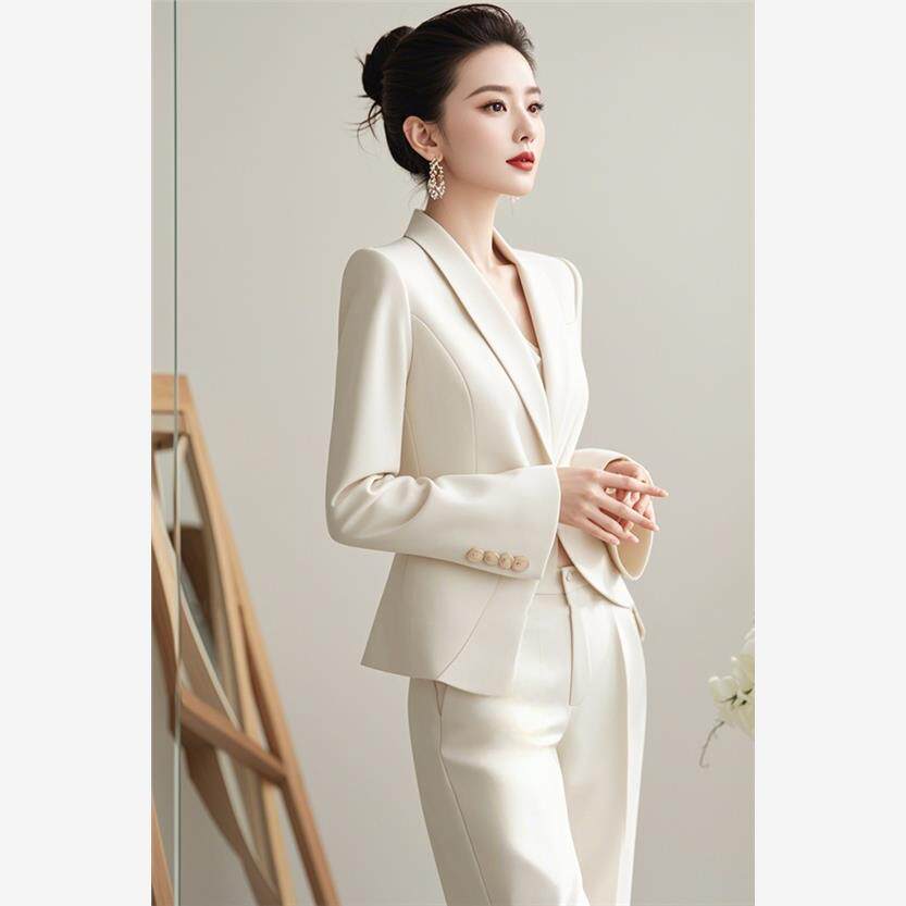 高级感女干练气质小香风白色西装套装小众高级感轻奢风高级感炸街