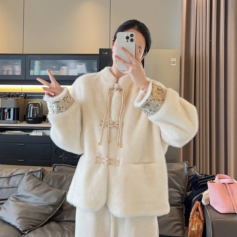 2025新中式国风立领盘扣