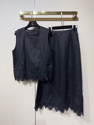 26夏上新!设计感100%亚麻蕾丝钩花无袖上衣+优雅半身裙两件套套装