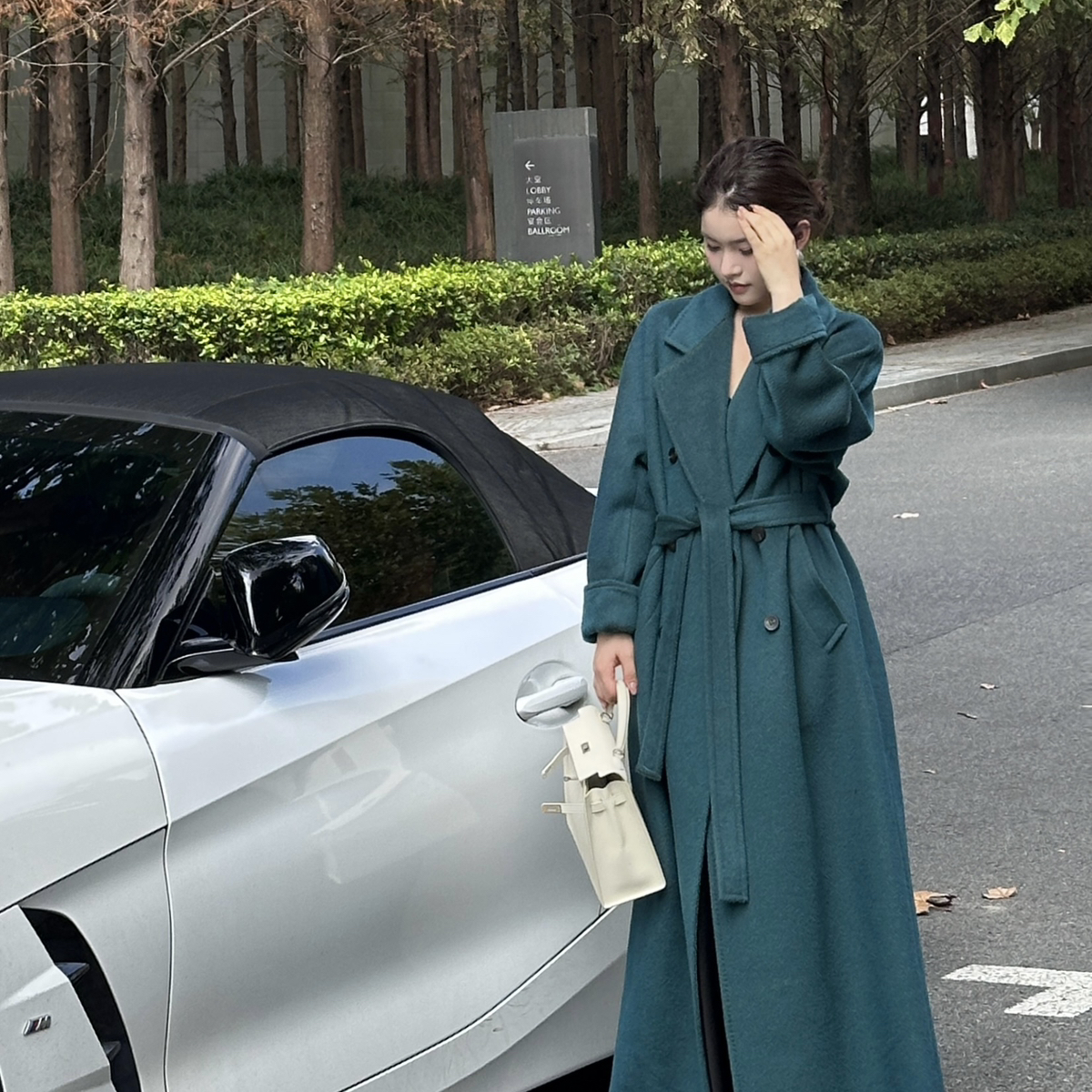 冬上新晚星灼灼苏丽兰大衣大衣(配腰带)(含33绵羊毛)