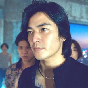 古惑仔郑伊健同款陈浩南表演假发男年会舞台道具复古黑色中分狼尾