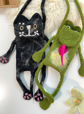 尼泊尔手工羊毛毡成品猫咪青蛙怪兽创意翻盖斜跨手机包斜挎包女士