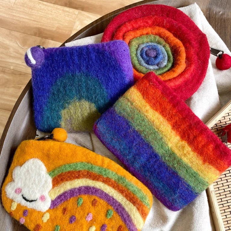 随身收纳彩虹小零钱包包