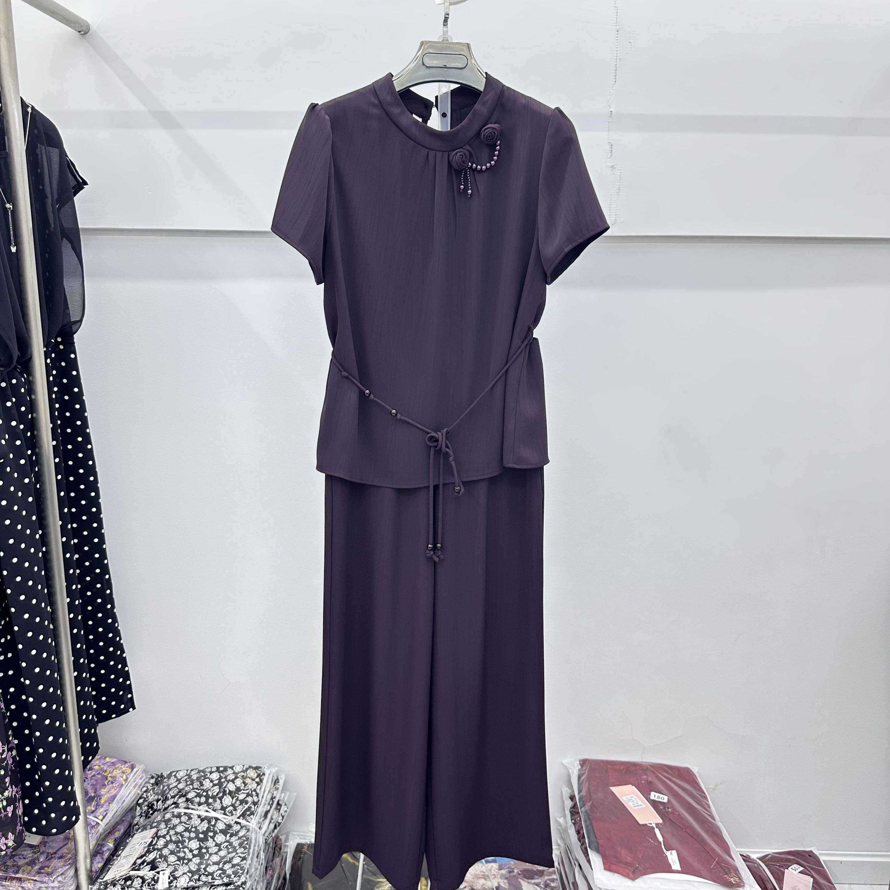 826专柜正品新款夏季女装时尚短袖系腰上衣+裤子妈妈装两件套女26