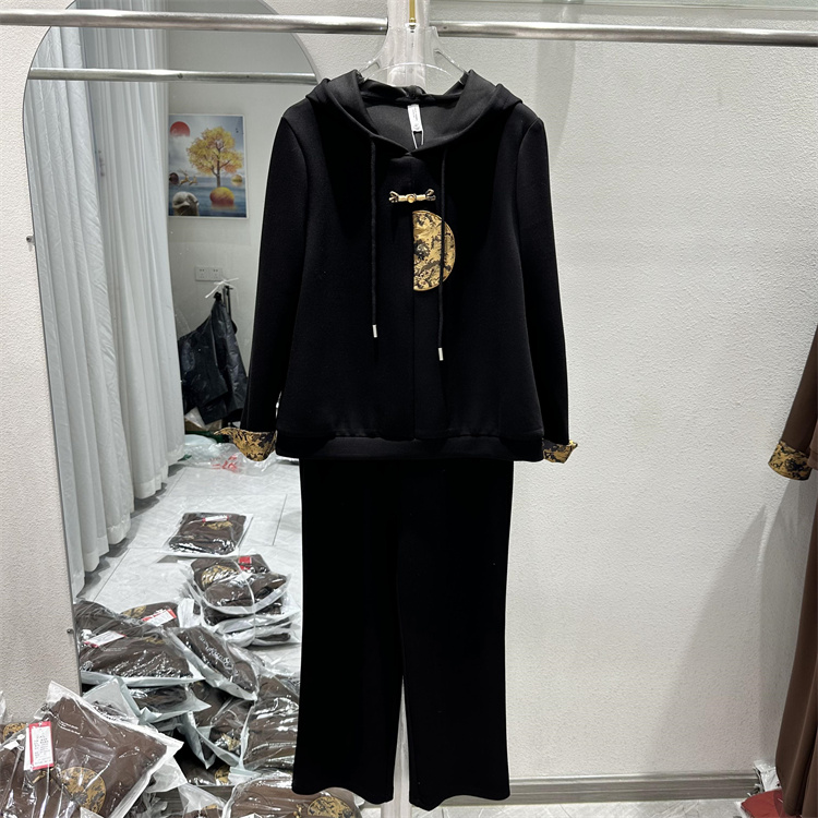 时尚新款专柜正品女装鑫姿彩春季