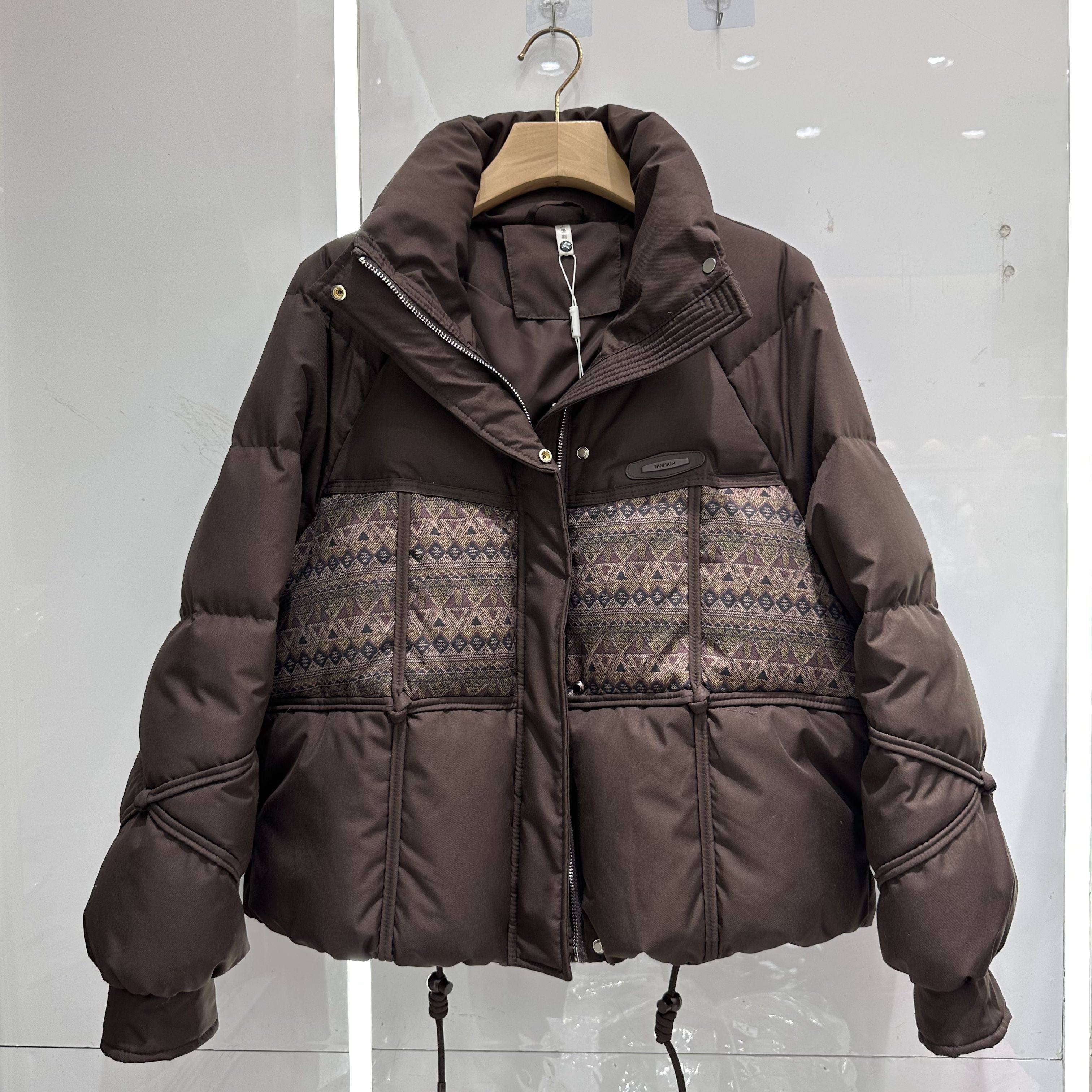 凯依娜2025B-21专柜正品新款冬季女装时尚立领拼接白鸭绒羽绒服AA
