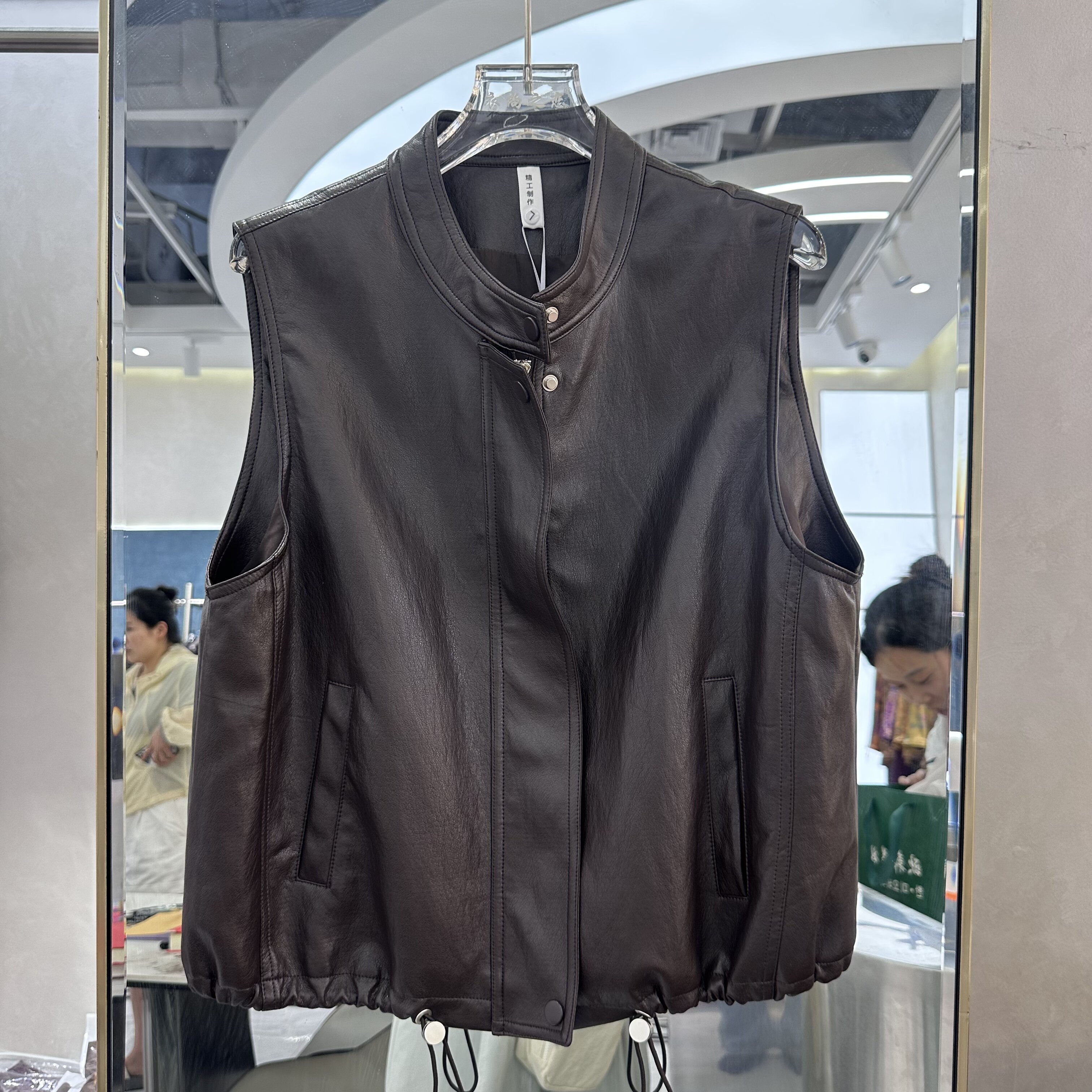 26B06专柜正品新款秋季女装时尚大码妈妈装打底pu皮打底马甲外套