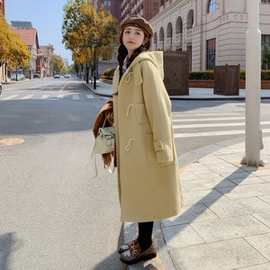 韩版学院风连帽牛角扣毛呢大衣女2025秋冬季新款显瘦长款呢子外套图片