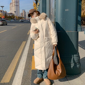 大货已出 新款 大毛领羽绒服 标90绒266-9933长款图片