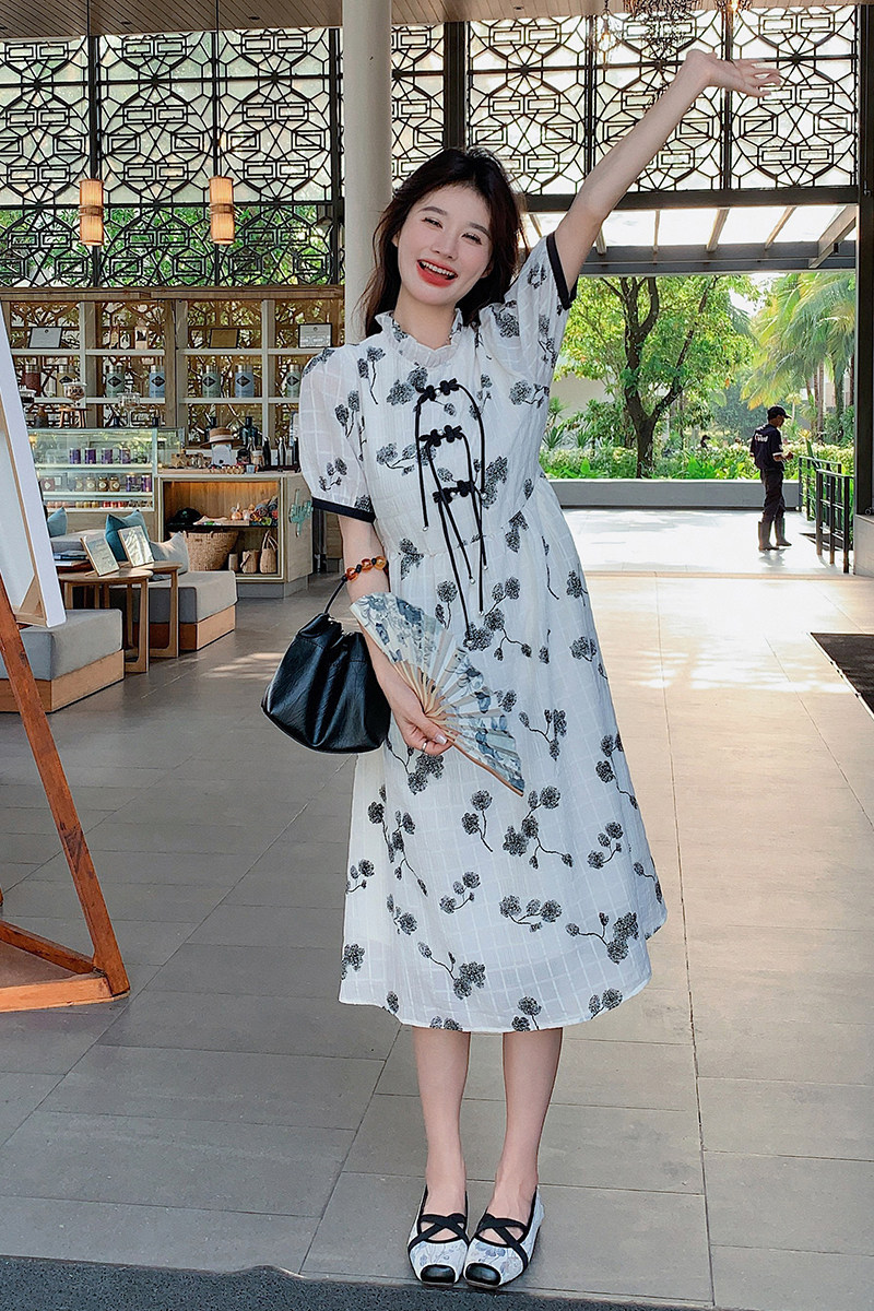 温柔赫本风新中式国风连衣裙水墨画2025新款女夏盘扣设计感印花裙,女装连衣裙,浙宝266
