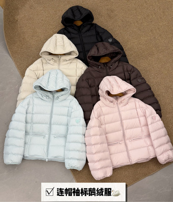欧洲站2025新款冬季粉色连帽90白鹅绒羽绒服女短款加厚袖标外套