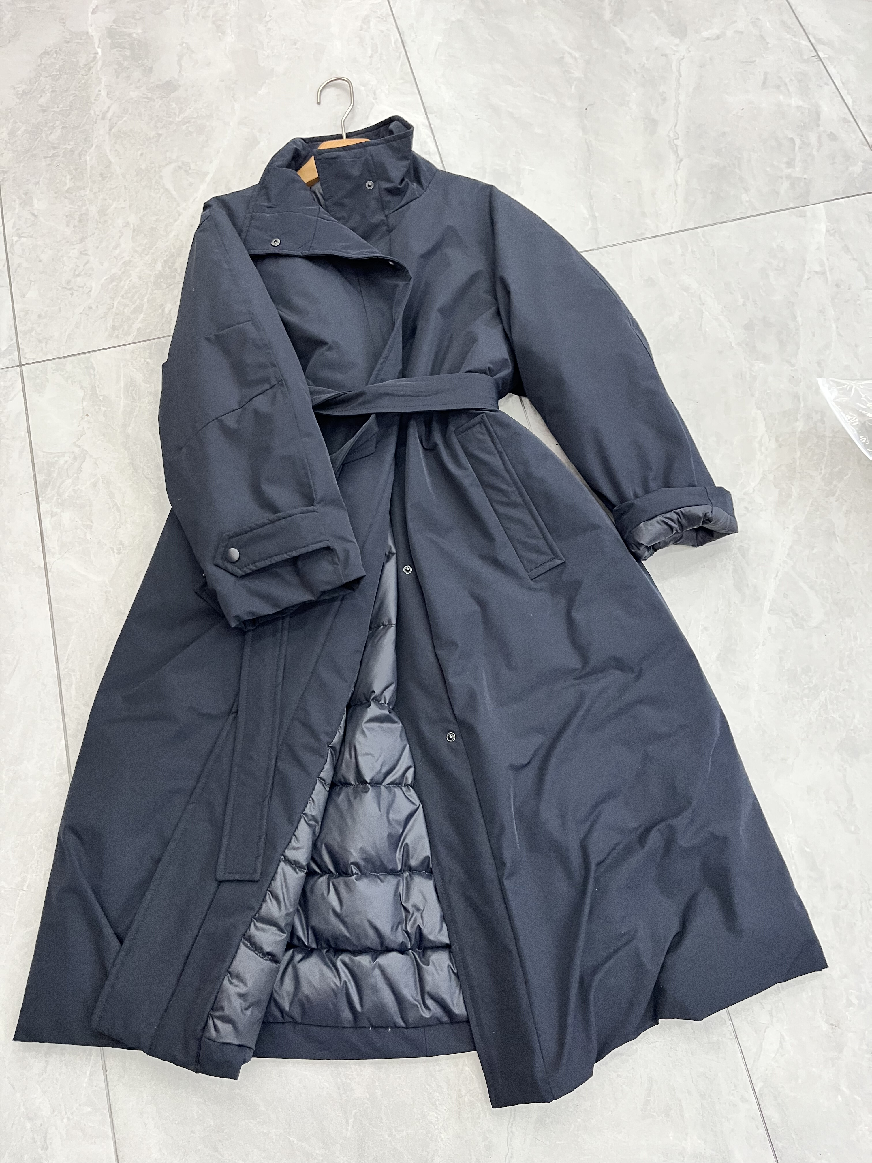 欧洲站欧货2025新款90白鹅绒风衣羽绒服女长款冬季系腰带显瘦保暖