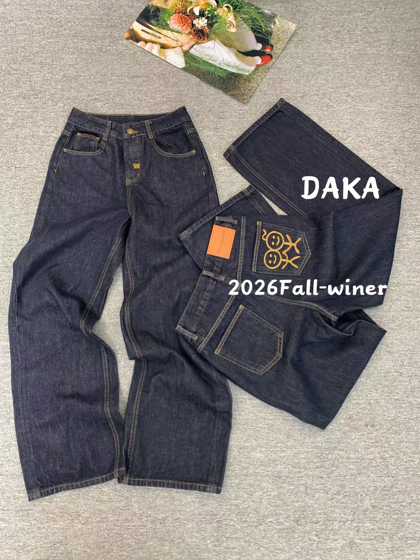 欧洲站2026秋冬新款时尚百搭高腰显瘦直筒牛仔裤女宽松阔腿长裤子