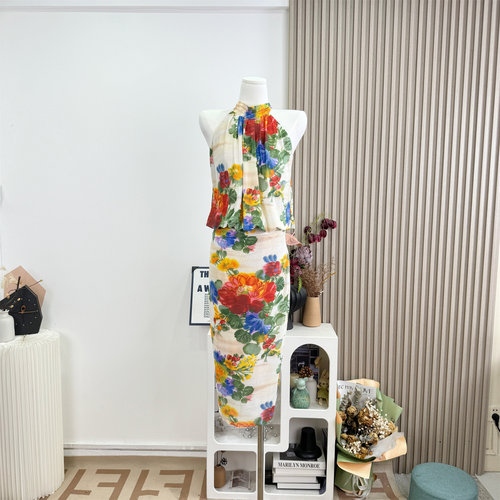 Fart Shop春花雨下 挂脖绑带露背印花连衣裙女春夏包臀中裙