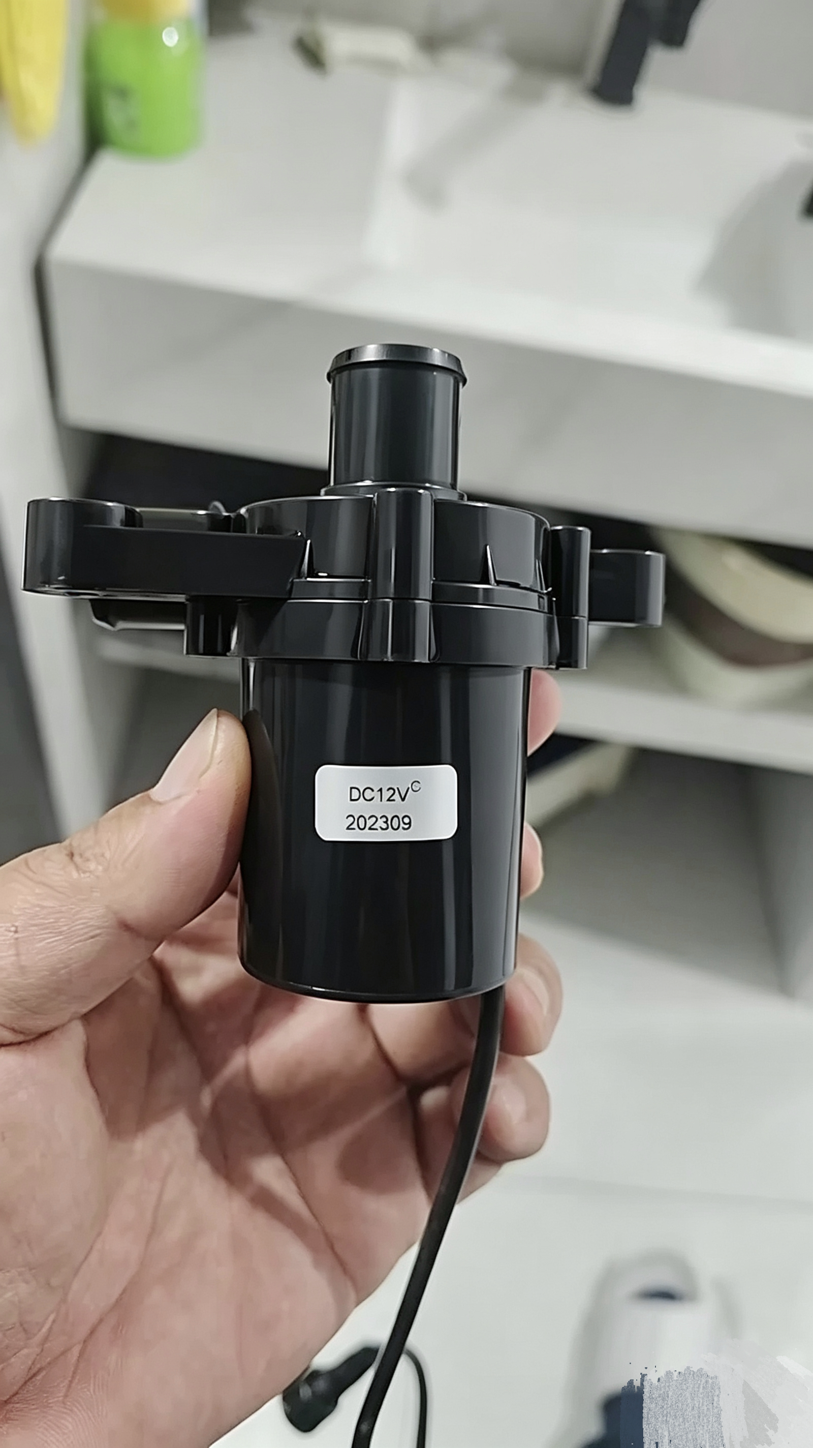 智能马桶水箱水泵大流量增压泵无刷直流水泵12V二芯锁两颗螺丝