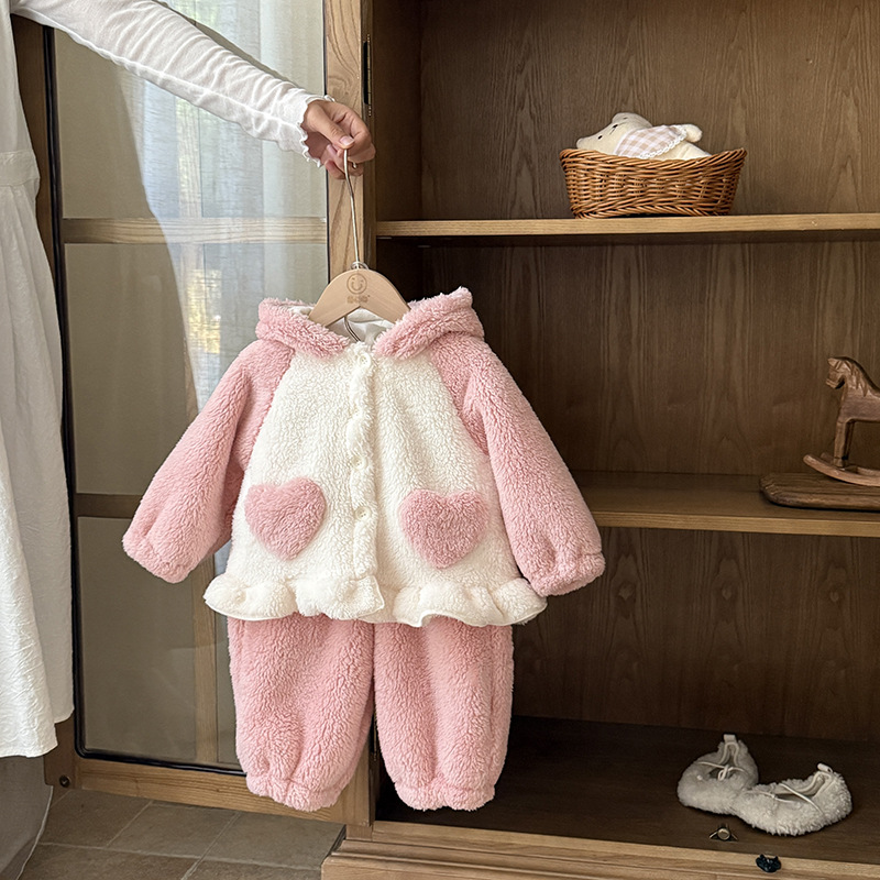 婴儿衣服睡衣秋冬季女宝宝珊瑚绒套装加厚婴幼儿冬款法兰绒家居服