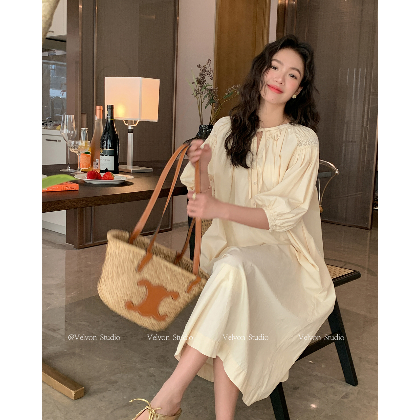 【陈格格】2025春夏法式V领泡泡袖遮肉娃娃裙系带宽松连衣裙