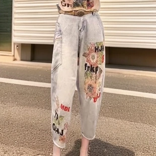 新款 夏天高级设计感潮流刺绣烫花字母牛仔裤 女时尚 宽松百搭哈伦裤