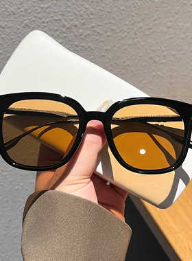 韩版方形茶色墨镜女高级感显脸小时尚百搭街拍防紫外线太阳镜男潮