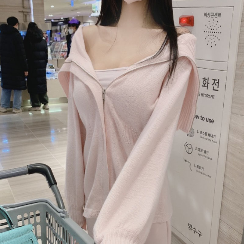 韩国温温柔柔海军领羊绒针织衫