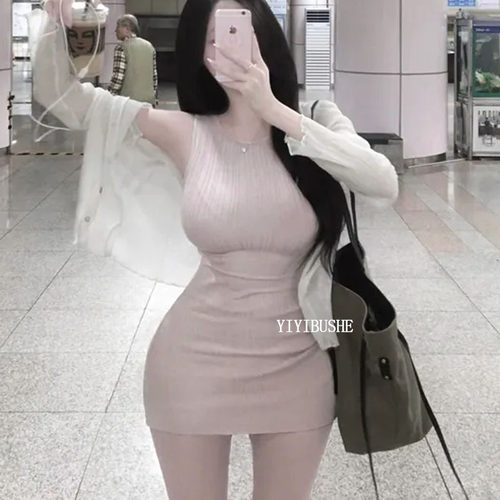 纯欲女人味肌理无袖包臀连衣裙