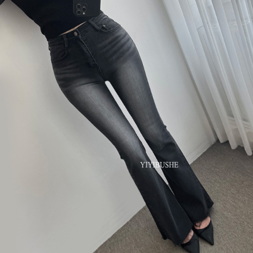 巨显瘦高腰紧身微喇牛仔裤