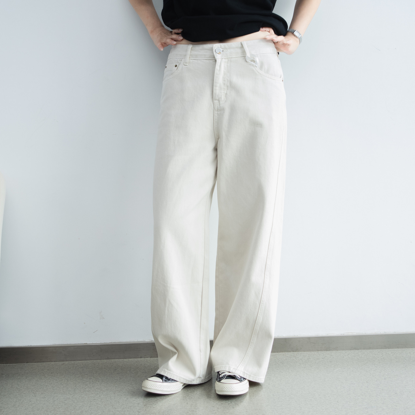 高腰显瘦弯刀窄版牛仔阔腿裤女