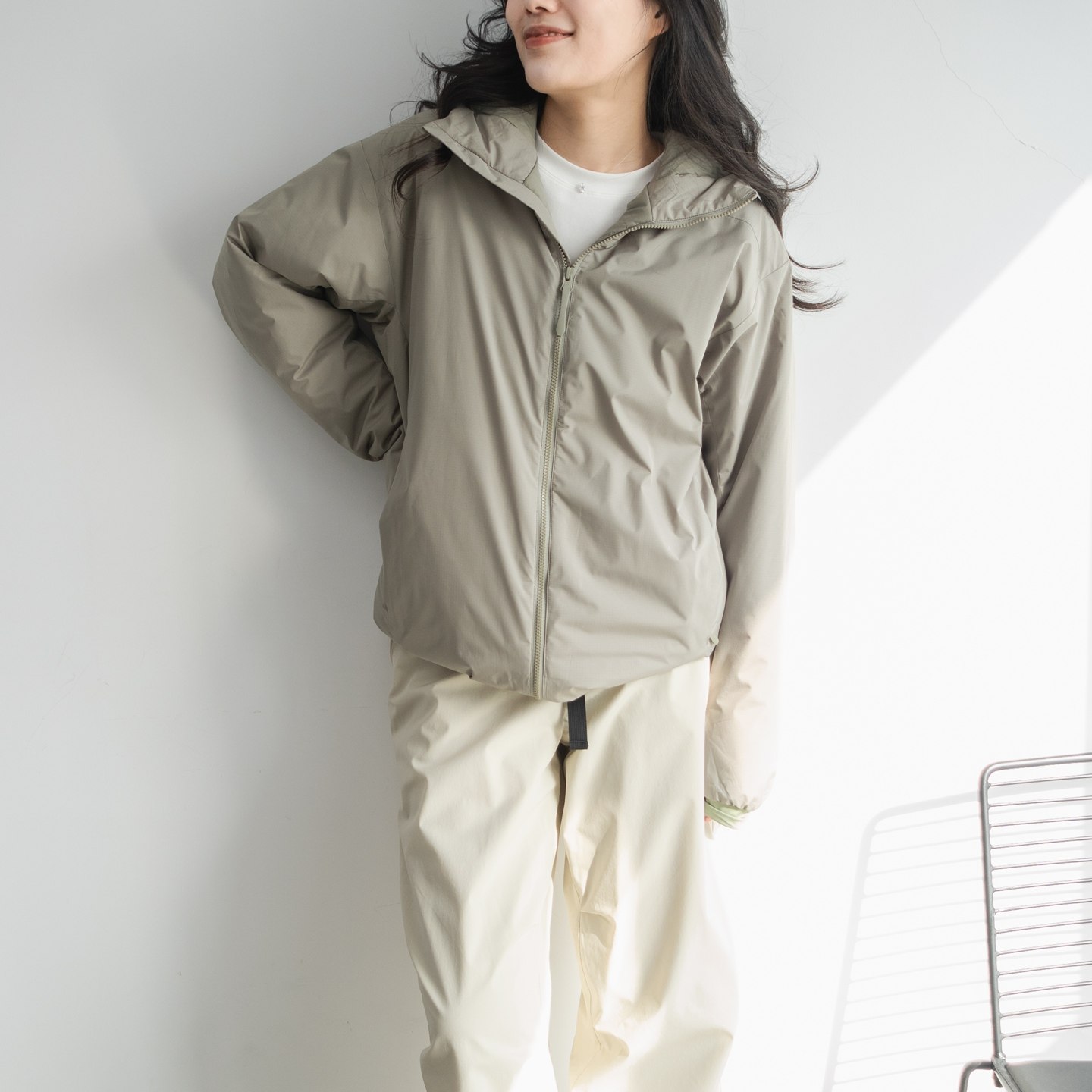 2025秋冬新款日系连帽棉服女宽松超轻通勤保暖外套卡绿色拉链棉衣