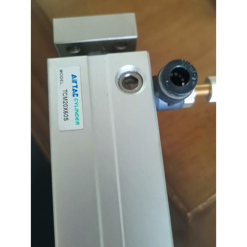 亚德客原装正品，TCL20-60S的，成色漂亮，功能完好16议价