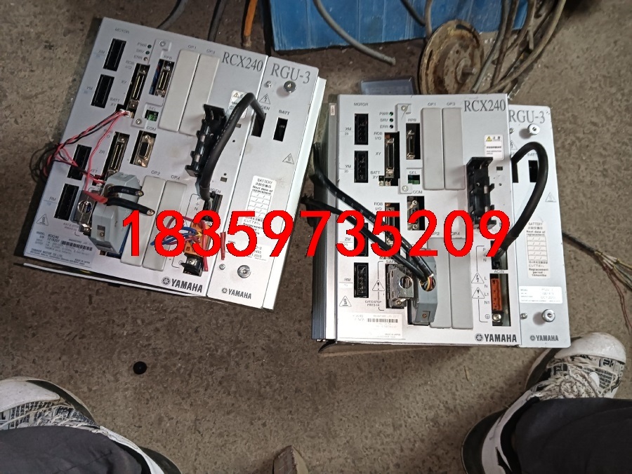 雅马哈机器人控制器，RCX240+RGU-3。成色好。图片就议价