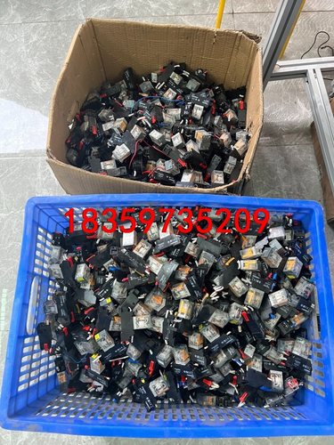 施耐德继电器，RXM2LB2BD，RXZE1M2C，议价