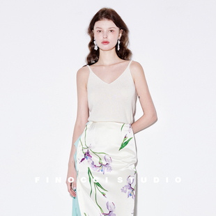 FINOCCI秋季 BI入全羊绒云柔细腻品质刚需打底V领显瘦高端毛织吊带