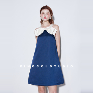 FINOCCI高密缎面撞色拼接莹润光泽感蝴蝶结MIU风千金感甜美连衣裙