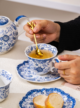 高级感复古青花咖啡杯碟套装陶瓷水杯马克杯礼盒装轻奢国风杯