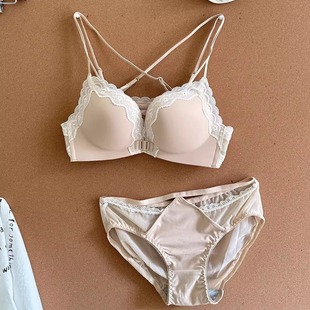 性感前扣蕾丝交叉美背内衣裤 女无钢圈小胸聚拢上托防下垂文胸套装